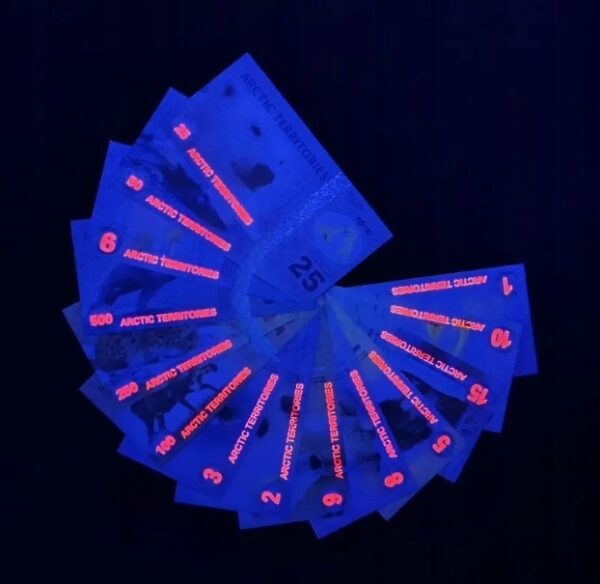 8697081700b63c333e6ff28e15880144